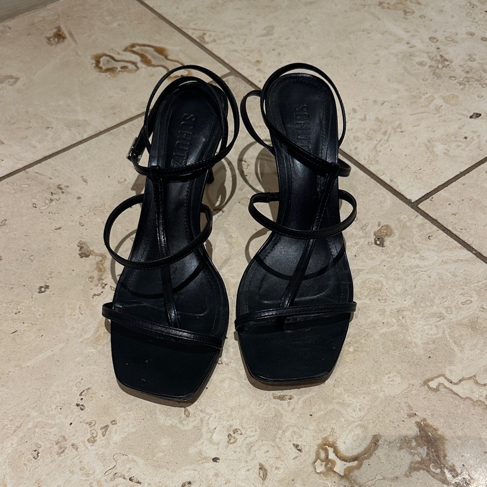Chic Black Strappy Heels